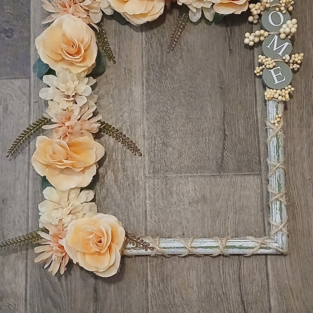 Rustic Floral Picture Frame with Peach and Cream Accents